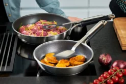 Rösle Keuken - Silence Pro Bratpfanne Ø 28cm -Küchenbedarf Laden 03fcd9b7d2c199066b07d552fe9e34c5