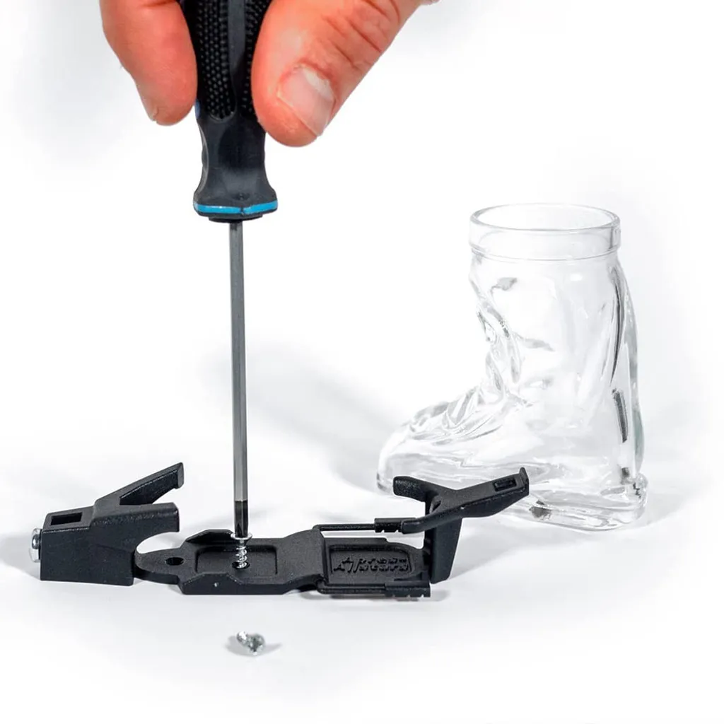 1 Schnapsglas in Ski Form mit Bindung und Umhängeband Der absolute Hingucker 1 Schnapsglas In Ski Form Mit Bindung Und Umhängeband Der Absolute Hingucker -Küchenbedarf Laden 1aa8aa4c26e6fca117ad07f68c927aa0