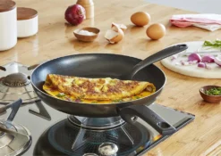 Tefal Easy Cook & Clean 2-teiliges Aluminium Bratpfannenset 24 + 28 Cm, Titanium Antihaftversiegelung, Thermo-Signal, Diffusion Pfannenboden Für Fast Alle Herdarten Außer Induktion -Küchenbedarf Laden 213179d01a6ed84455f3554f061d7799