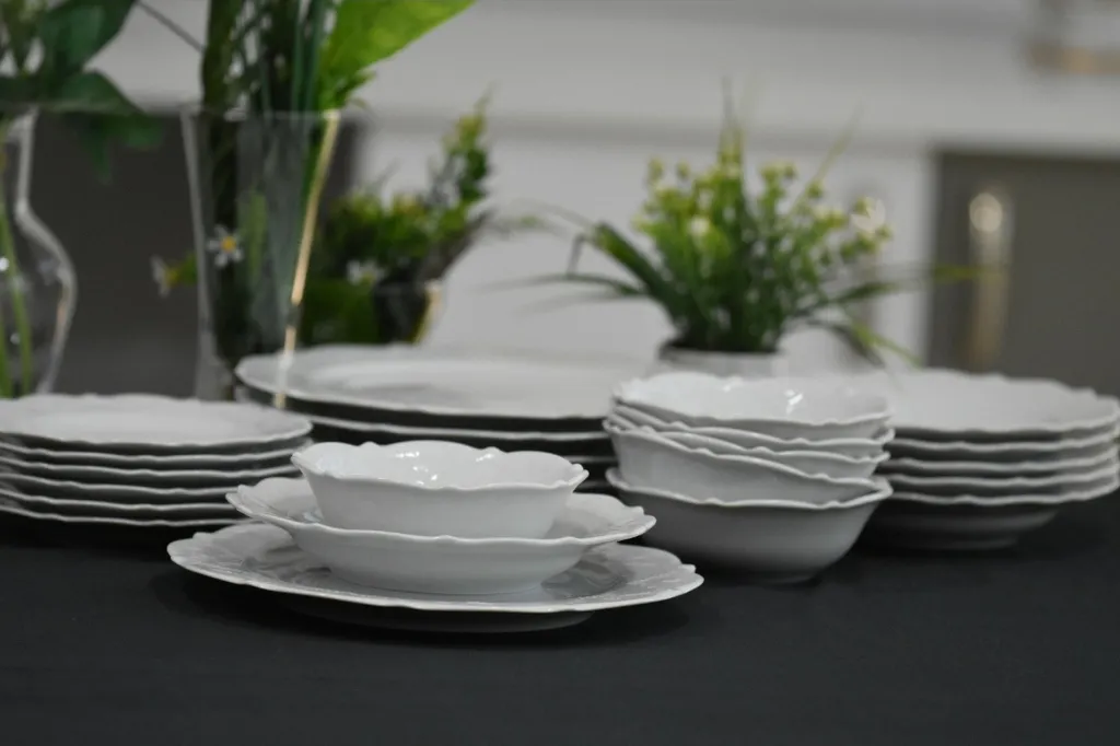 Geschirr Set, Tafelservice 24 tlg. von PORLAND Geschirr Set, Tafelservice 24 Tlg. Von PORLAND -Küchenbedarf Laden 2f0ab20b3a564c91cefc24f309b1e7e4