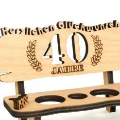 Brynnberg Schnapsbank Mit Jahreszahl Zum Geburtstag - Holz Lorbeerkranz Mit Zahl 40 Jahre Hochzeitstag Und Jahrestag Oder Geburtstag - Schnapsgläser Latte Mit 2 Gläsern -Küchenbedarf Laden 2ffc98e4343af82d1391e68409cc374a