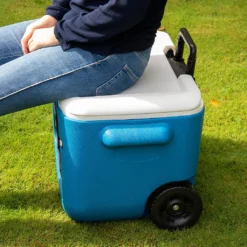 Coleman Kühlbox "50 QT Polylite Wheeled Mesh" 4 Coleman Kühlbox "50 QT Polylite Wheeled Mesh" -Küchenbedarf Laden 37949b6f0ed8b57739dc4749f96c5d4a