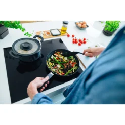 FISKARS Koch-Set 7 Teile Bratpfanne Kochtopf Küchenhelfer Kochmesser Kochlöffel -Küchenbedarf Laden 5d83a59d4026994ab64f85bd0839a573