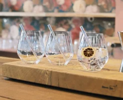 Nachtmann Tastes Good Vorteilsset 4 Gin Tonic Gläser + 4 Glastrinkhalme + Reinigungsbürste -Küchenbedarf Laden 81c4ab06a0b17f1c41ee75799124286c