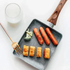 Artcome Japanische Omelettpfanne, Tamagoyaki, Eierpfanne, Rechteckige Mini-Bratpfanne Mit Silikonspatel Und Bürste, Schwarze Platte (schwarz) 7 Artcome Japanische Omelettpfanne, Tamagoyaki, Eierpfanne, Rechteckige Mini-Bratpfanne Mit Silikonspatel Und Bürste, Schwarze Platte (schwarz) -Küchenbedarf Laden a907bb60ef4582ddcf8a7785500fb800 1