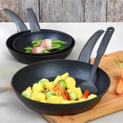 GRÄWE Aluminium-Pfannenset, Ø 20 Cm, Ø 24 Cm, Ø 28 Cm, Beschichtet, 3-teilig, Inkl. Pfannenwender -Küchenbedarf Laden c30d2b458b651d58abebb2549a0d88ab